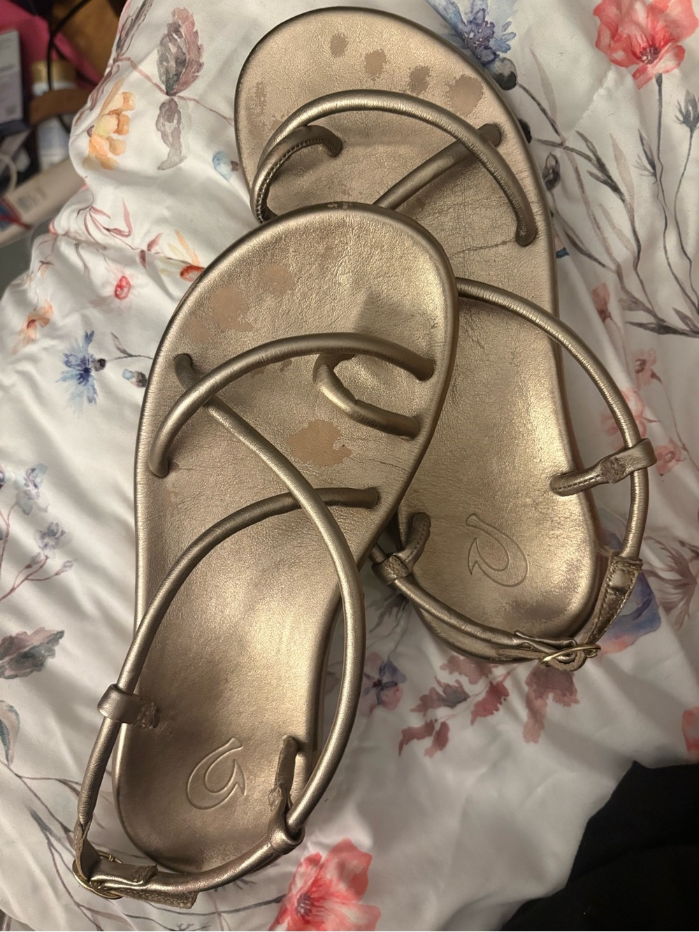 Olukai Metallic Gold Women’s Strappy Sandals